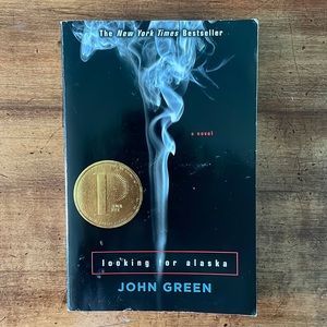 ✨3/$15✨Looking for Alaska by John Green